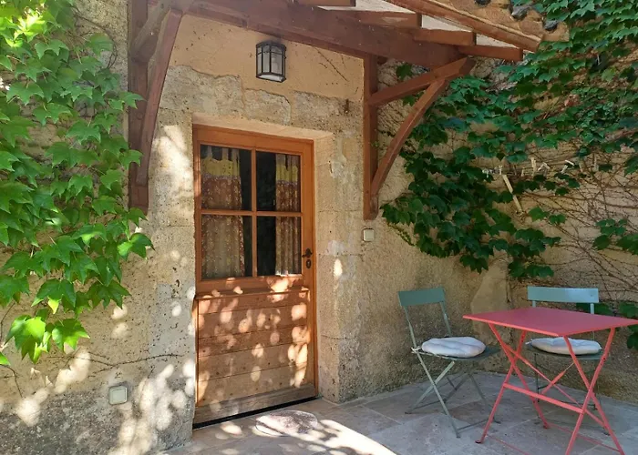 Guest house Charmante Maisonnette Au Mas Du Sauvage
