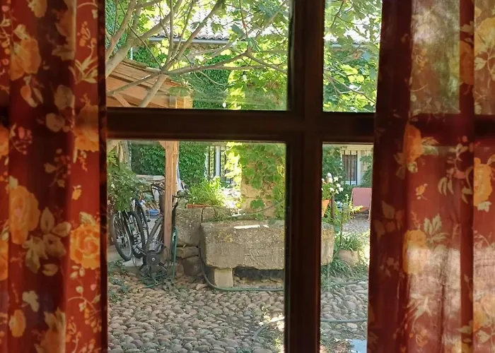 Charmante Maisonnette Au Mas Du Sauvage Guest house 3*