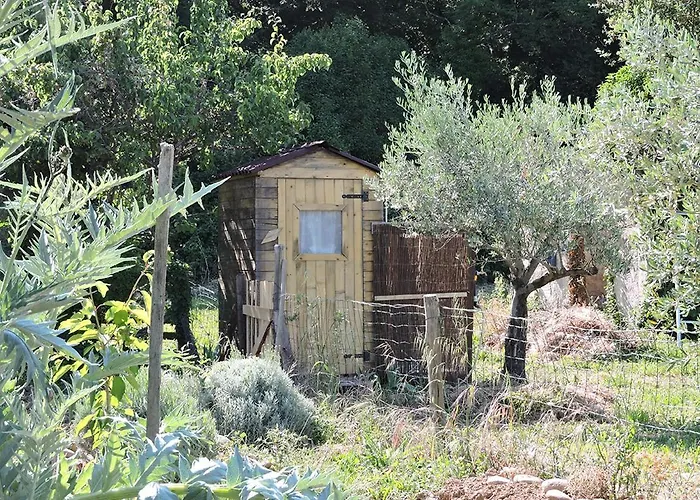 Guest house Charmante Maisonnette Au Mas Du Sauvage