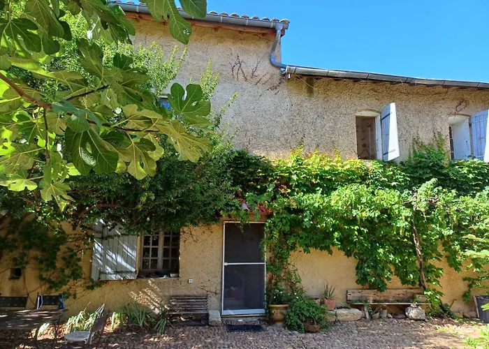Guest house Charmante Maisonnette Au Mas Du Sauvage Saint-Laurent-des-Arbres
